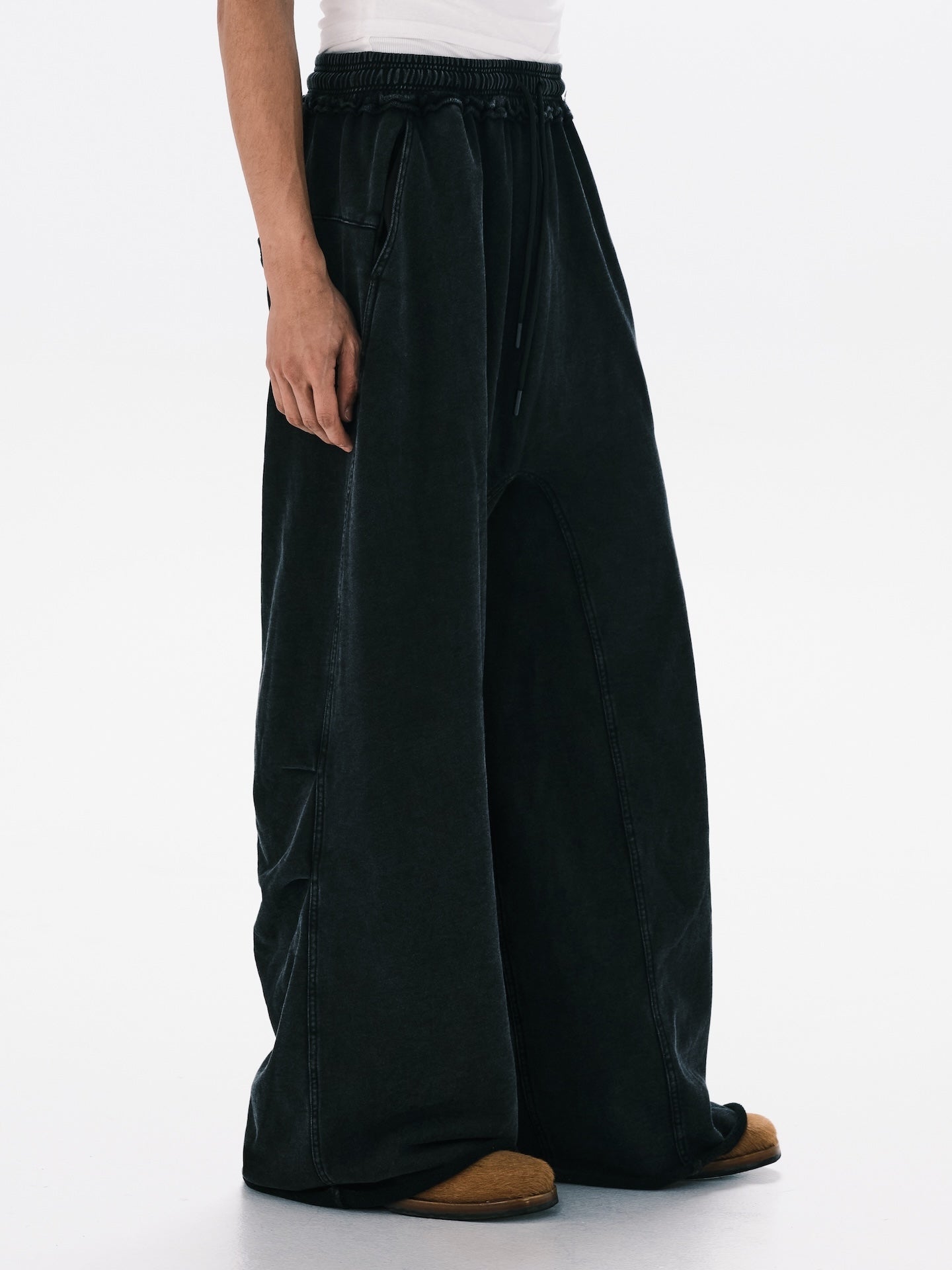 WASHED WIDE LEG SWEATPANTS BLACK